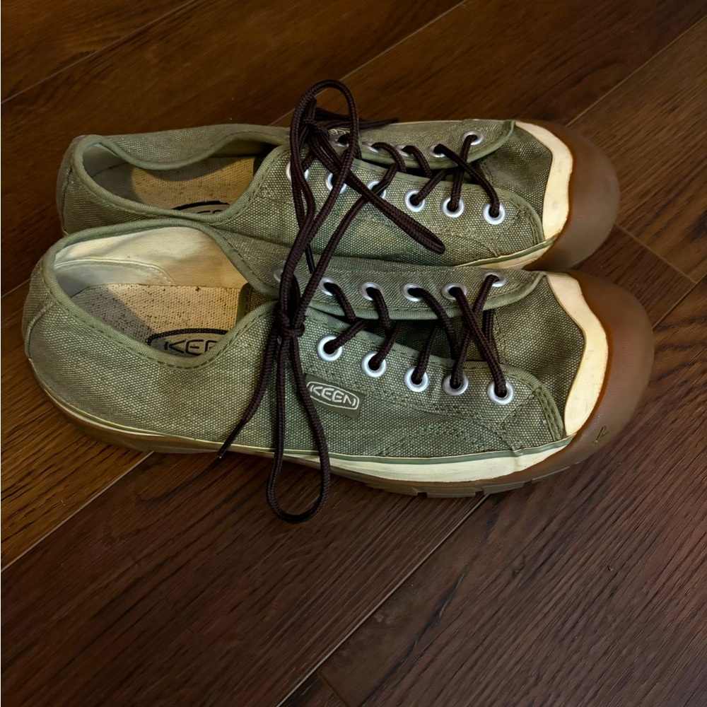 Keen Ventura canvas sneakers shoes size 10.5